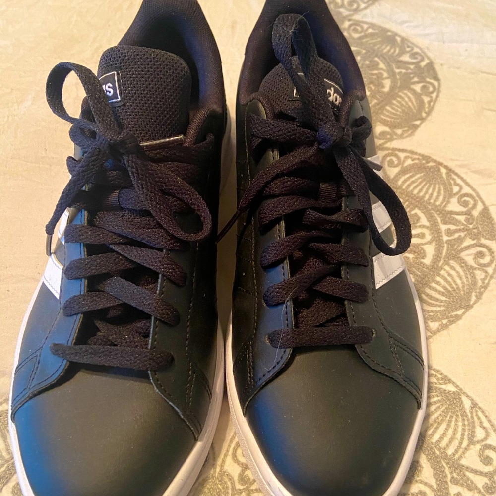 Black Adidas New size 8 womens